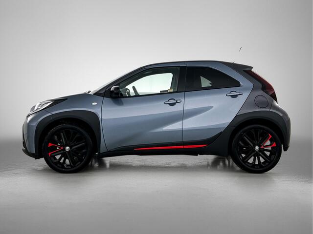 Toyota AYGO X 1.0 VVT-i S-CVT Premium Undercover Edition | PDC | Half Leer | Stoelverwarming