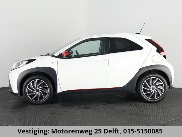Toyota AYGO X 1.0 VVT-i Play 1e EIG SPECIAL EDITION GARANTIE 10-2034. CARPLAY NAVIGATIE. ADAPTIEVE CRUISE.