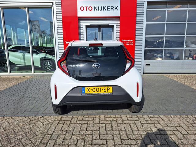 Toyota AYGO X 1.0 VVT-i MT Play