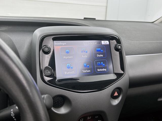 Toyota AYGO 1.0 VVT-i x-joy cabrio | 1e Eigenaar | NIEUW GELEVERD & ONDERHOUDEN | Apple Carplay / Android Auto |