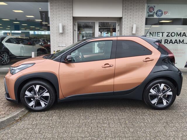 Toyota AYGO X Hybrid 115 Pulse | Easy Pack | Stoelverwarming | Sensoren v/a