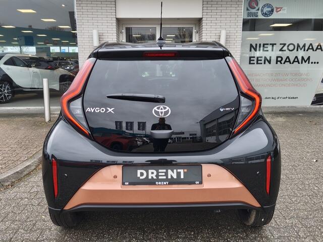 Toyota AYGO X Hybrid 115 Pulse | Easy Pack | Stoelverwarming | Sensoren v/a