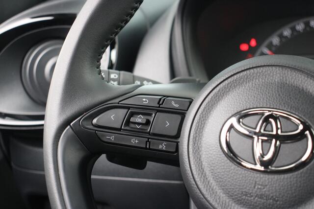 Toyota AYGO X 1.0 VVT-i S-CVT Envy Two-tone