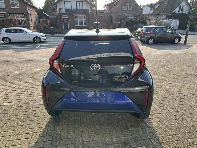 Toyota AYGO X 1.0 VVT-i MT Pulse Apple Carplay / Android Auto / parkeercamera / adaptive cuise control / stoelverwarming / Toyota 10 jaar garantie programma / Toyota Pechhulppas / rijklaarprijs