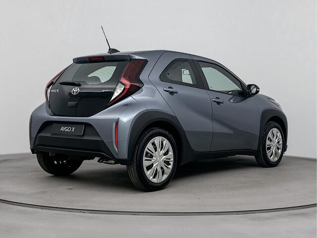 Toyota AYGO X Hybrid 115 play Celestite Grey metallic