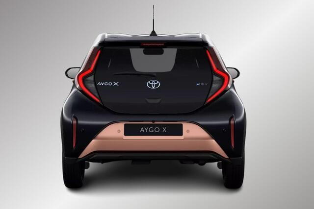 Toyota AYGO X Hybrid 115 envy, Smart Entry, Stoelverwarming, Camera, Sensoren!