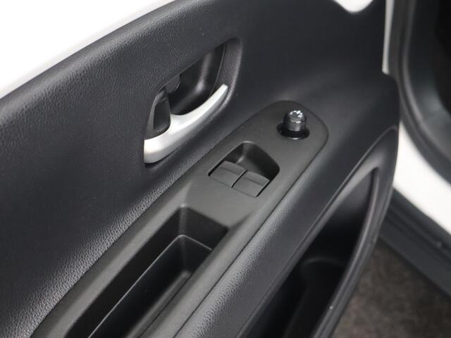 Toyota AYGO X 1.0 VVT-i MT Pulse | Achteruitrijcamera | 1e Eigenaar |