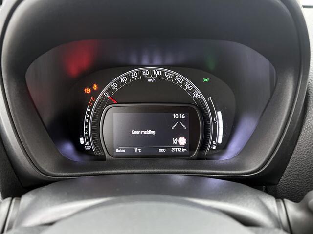 Toyota AYGO X 1.0 VVT-i MT Play | Apple CarPlay | Android Auto |