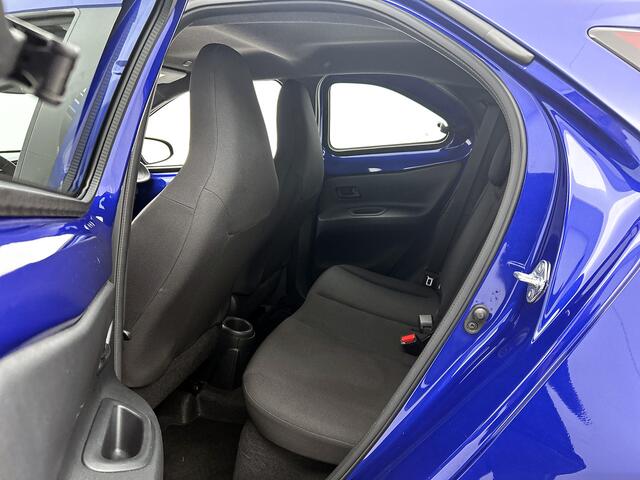 Toyota AYGO X 1.0 VVT-i MT Play | Apple CarPlay | Android Auto |