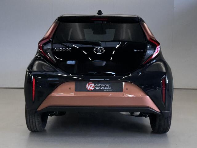 Toyota AYGO X Pulse Automaat | Ongebruikt | Ledverlichting | ACC | Carplay | Camera | Stuur-stoelverwarming | Keyless
