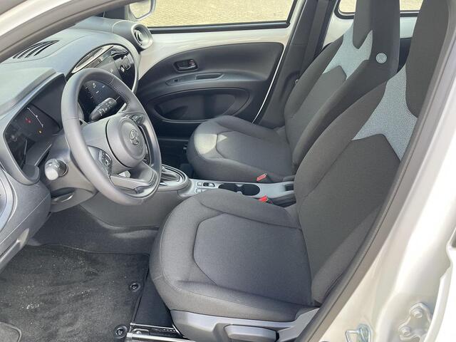 Toyota AYGO X Hybrid 115 Play | Nu met EXTRA INRUILVOORDEEL VAN ¤ 500,-