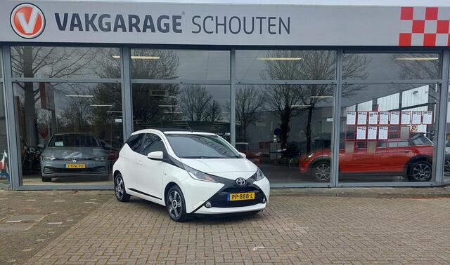 Toyota AYGO 1.0 VVT-i x-pose | Apple Carplay | Schuifdak