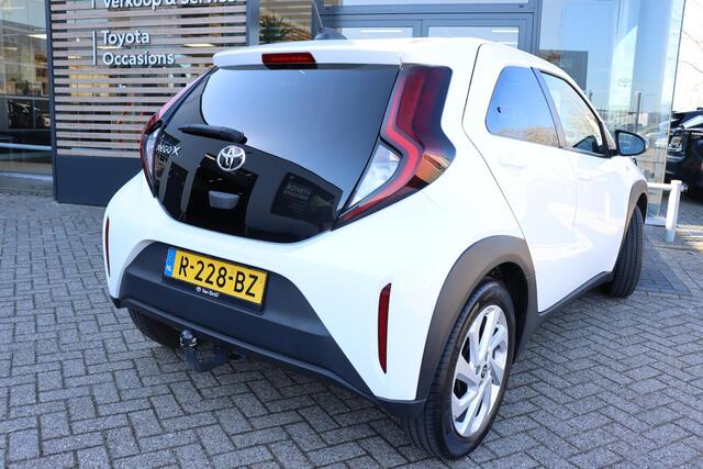 Toyota AYGO X 1.0 VVT-i S-CVT first, Trekhaak!