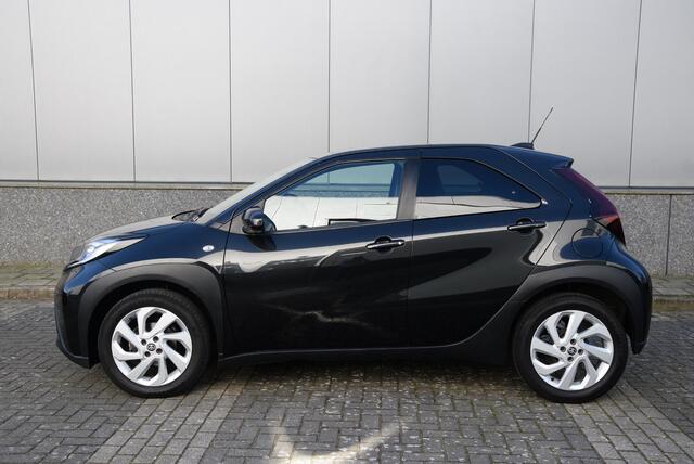 Toyota AYGO X 1.0 VVT-i MT first | Stoelverwarming | Dealer onderhouden | Cruise control |