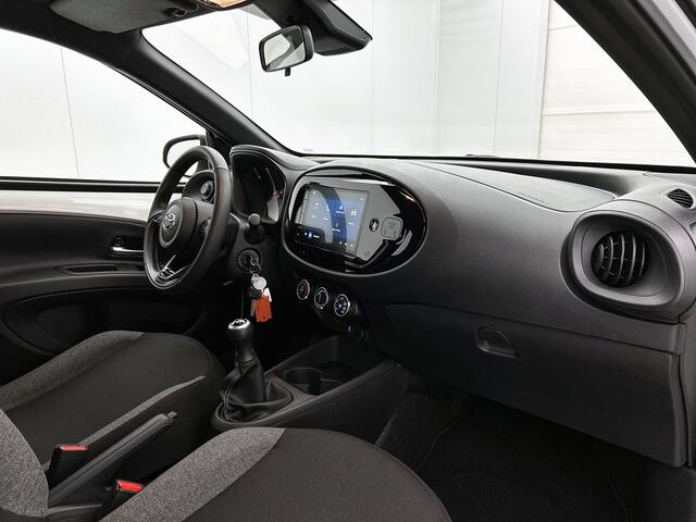Toyota AYGO X 1.0 VVT-i MT Play