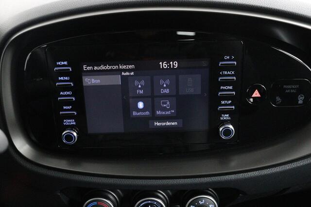 Toyota AYGO X 1.0 VVT-i MT Play | Apple Carplay/Android Auto |