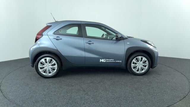 Toyota AYGO X 1.0 VVT-i MT Play