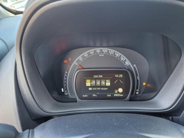 Toyota AYGO X 1.0 VVT-i MT first Camera | Stoelverwarming | Apple carplay Android auto