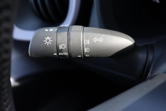 Toyota AYGO X Hybrid 115 pulse, Apple Carplay, Android Auto, LED, Adaptieve cruise control.