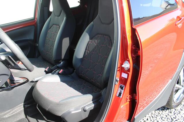 Toyota AYGO X 1.0 VVT-i S-CVT Envy Automaat, Draadloos Applecarplay/Androidauto, Camera