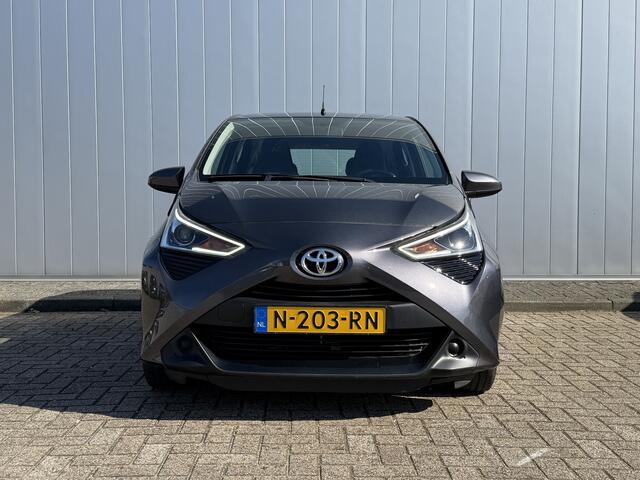 Toyota AYGO 1.0 VVT-i x-play NL Auto Car Play