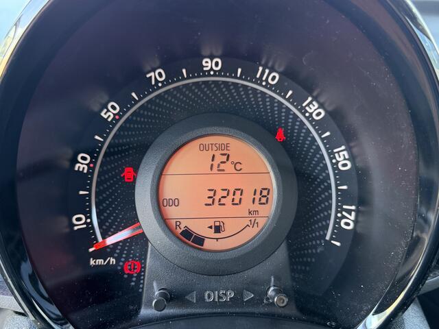 Toyota AYGO 1.0 VVT-i x-play NL Auto Car Play