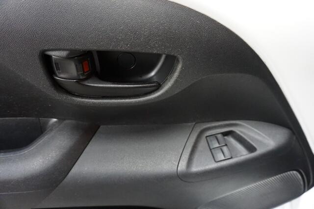 Toyota AYGO 1.0 VVT-i x-now 5drs Airco