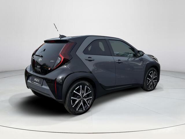 Toyota AYGO X Hybrid 115 GR Sport | Storm grey met zwart dak | Nieuw uit voorraad leverbaar |