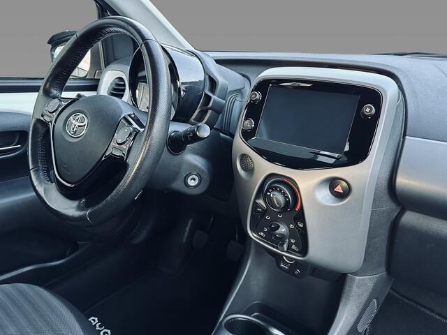 Toyota AYGO CABRIO / CRUISE CONTR / AIRCO / NAVI / CAMERA ...