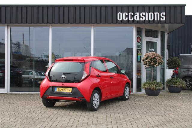 Toyota AYGO 1.0 VVT-i x-fun