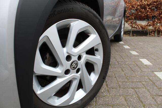 Toyota AYGO X 1.0 VVT-i MT first | Rijklaar | Stoelverw. | Clima | LED | Adap. cruise | Apple/Android | Camera