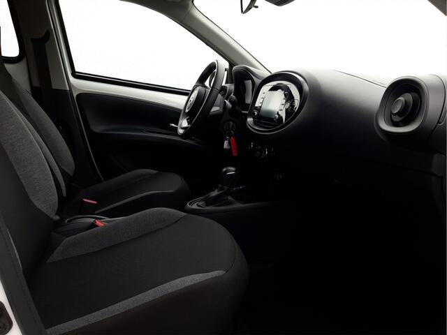 Toyota AYGO X 1.0 VVT-i S-CVT first | Automaat | CarPlay/Android Auto | Camera | Trekhaak |