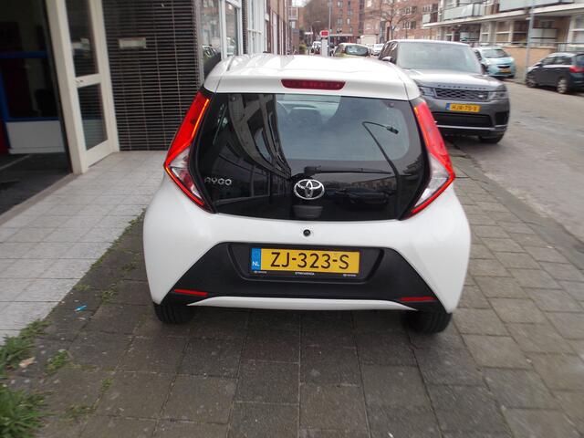 Toyota AYGO 1.0 VVT-i x-fun AIRCO 5 DEURS