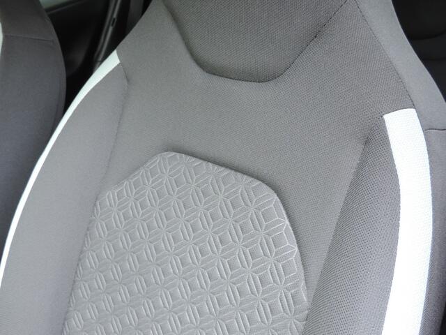 Toyota AYGO X 1.0 VVT-i MT Teamplayer - ACC | Camera | Stoelverw. | CarPlay | 17''