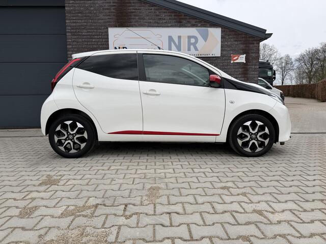 Toyota AYGO 1.0 VVT-i x-clusiv Lederen bekleding, camera, APK