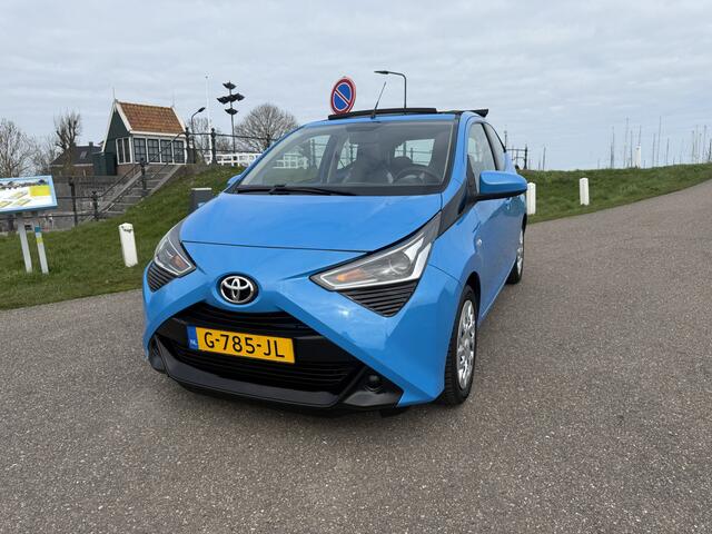 Toyota AYGO 1.0 VVT-i x-play limited bj2018/32500km/achteruitrij camera/cabrio