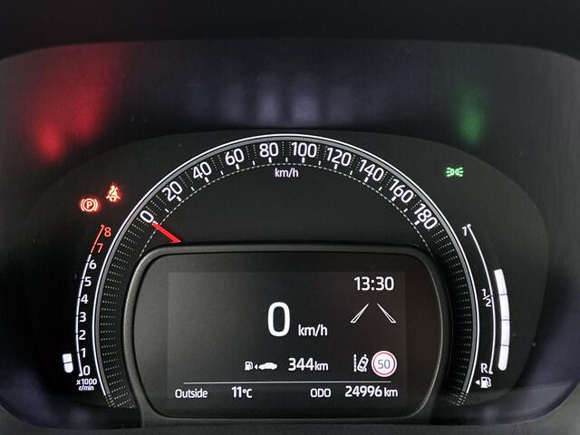 Toyota AYGO X 1.0 VVT-i MT Play | Apple CarPlay / Android Auto (Navigatie) |