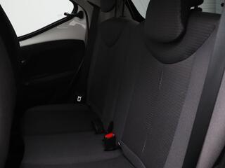 toyota-aygo-vvt-i-x-joy-70pk-camera