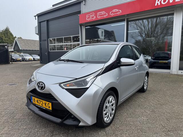 Toyota AYGO 1.0 VVT-i x-play Carplay, Camera, Airco.
