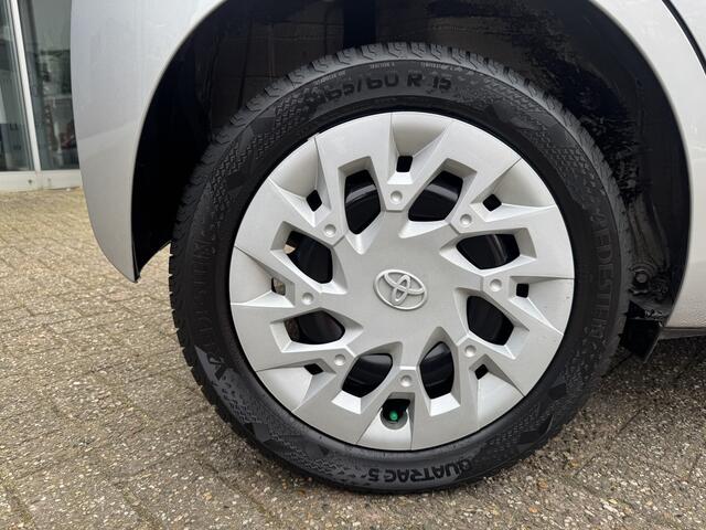 Toyota AYGO 1.0 VVT-i x-play Carplay, Camera, Airco.
