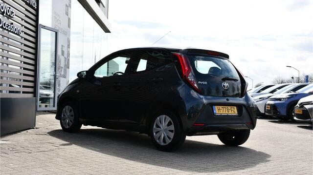 Toyota AYGO 1.0 VVT-i x-fun 5-deurs 69pk | Bluetooth | Airco | BTW-auto | 1e Eigenaar |