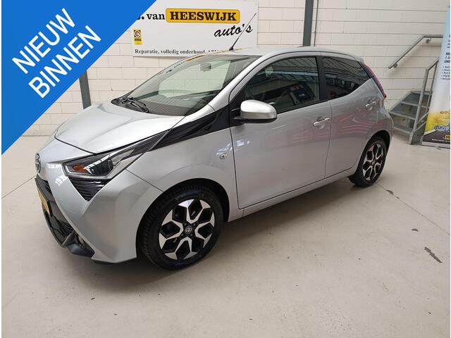 Toyota AYGO 1.0 VVT-i x-joy Airco (automatisch) | Camera | automaat | Lichtmetalen velgen