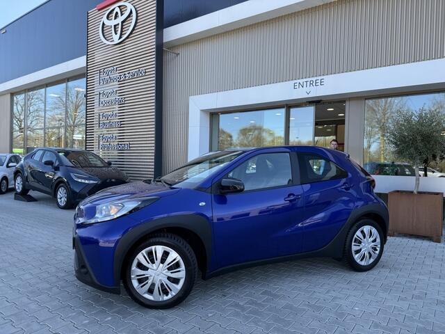 Toyota AYGO X 1.0 VVT-i MT Play | Camera | Carplay | Adap. cruise |