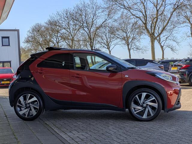 Toyota AYGO X 1.0 VVT-i MT Envy | JBL | Elektrisch vouwdak | Half-leer | ACC | Camera | Navi | Climate control