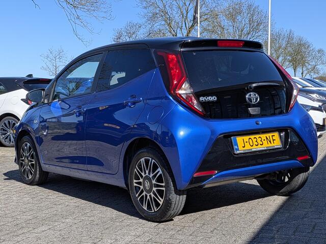Toyota AYGO 1.0 VVT-i x-clusiv | Climate control | Half-leer | Led | Camera | Bluetooth | DAB