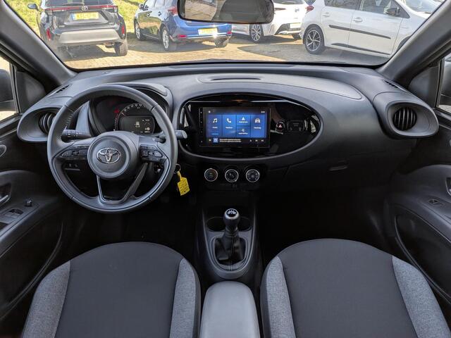 Toyota AYGO X 1.0 VVT-i MT Play | Adapt. Cruise | Airco | Camera | Carplay / Android Auto