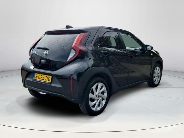 Toyota AYGO X 1.0 VVT-i MT first | Apple CarPlay/Android auto | Achteruitrijcamera | Climate control