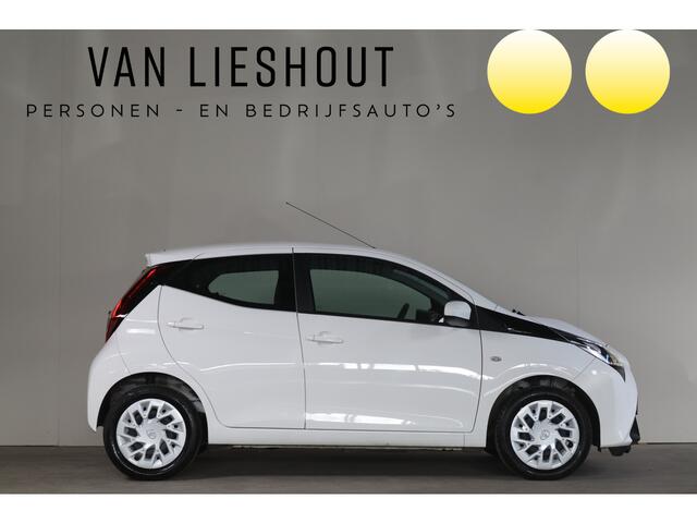 Toyota AYGO 1.0 VVT-i x-play - NL- Auto!! Camera I Airco I Apple