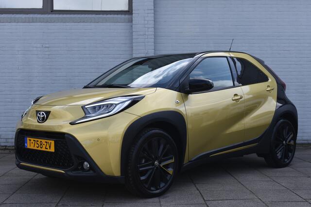 Toyota AYGO X 1.0 VVT-i S-CVT Premium Automaat 72pk | Keyless entry | PDC | Achteruitrijcamera | Stoelverwarming |