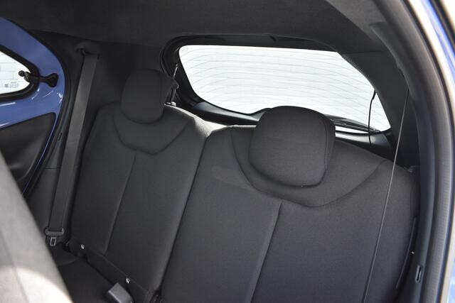 Toyota AYGO X Hybrid 115 pulse Automaat 116pk | EP | Achteruitrijcamera | PDC | Keyless entry |